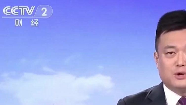 【 网 恋 扎 心 图 鉴 】520表情包 屏幕那头清纯可爱的“小姐姐”,可能正抽着烟抠着